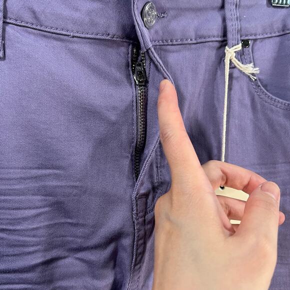 Laurie Felt Wave Denim 5-Pocket Crop Straight Jeans Dusty Lilac, Petite 14 - Picture 9 of 12